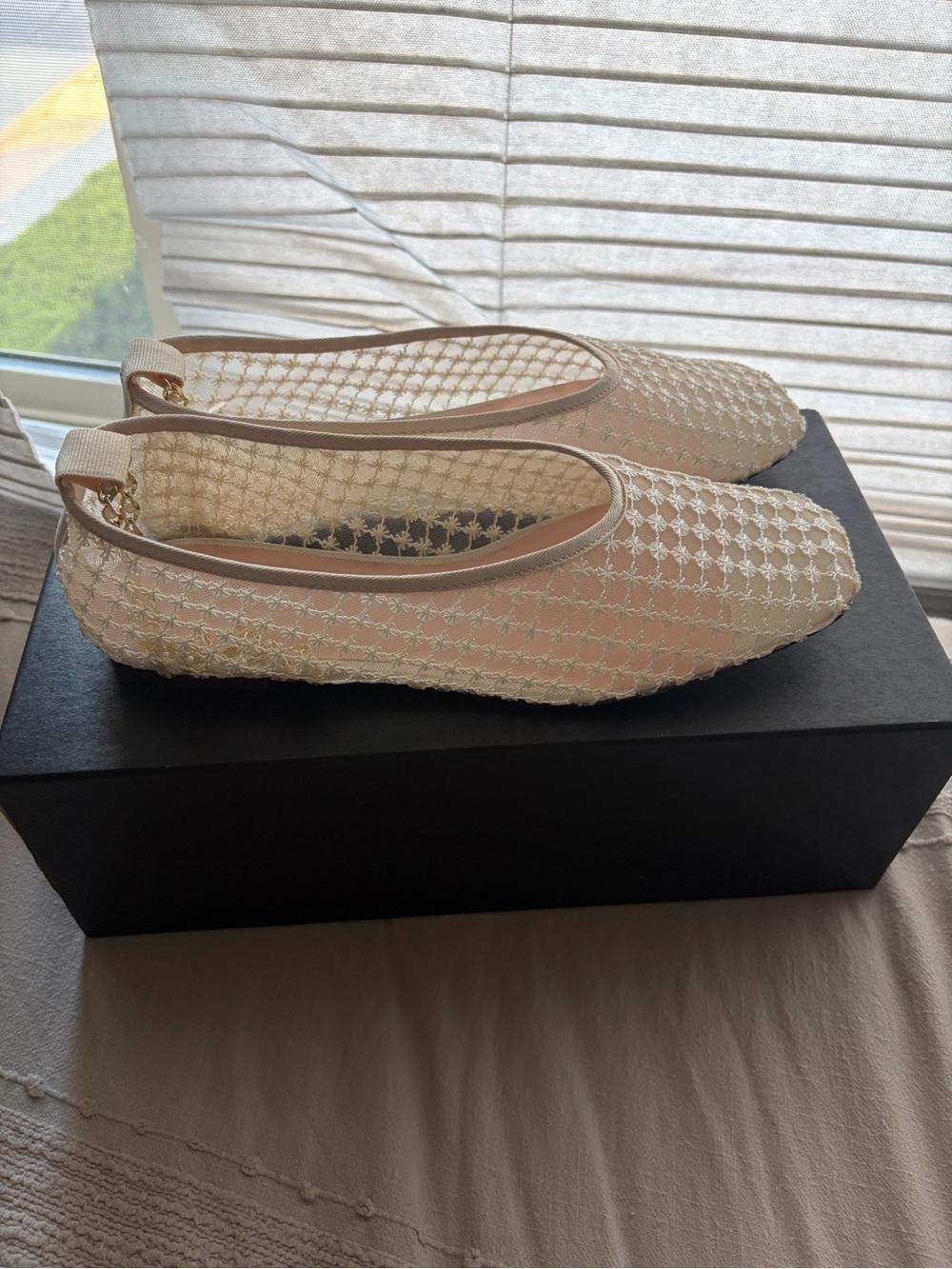 J. Crew Cream Lace Ballet Flats with Gold Chain Anklet - Picture 8 of 9